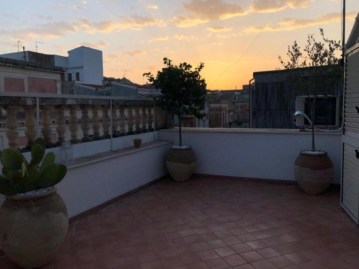 Casa Negli Iblei Appartement Canicattini Bagni Buitenkant foto